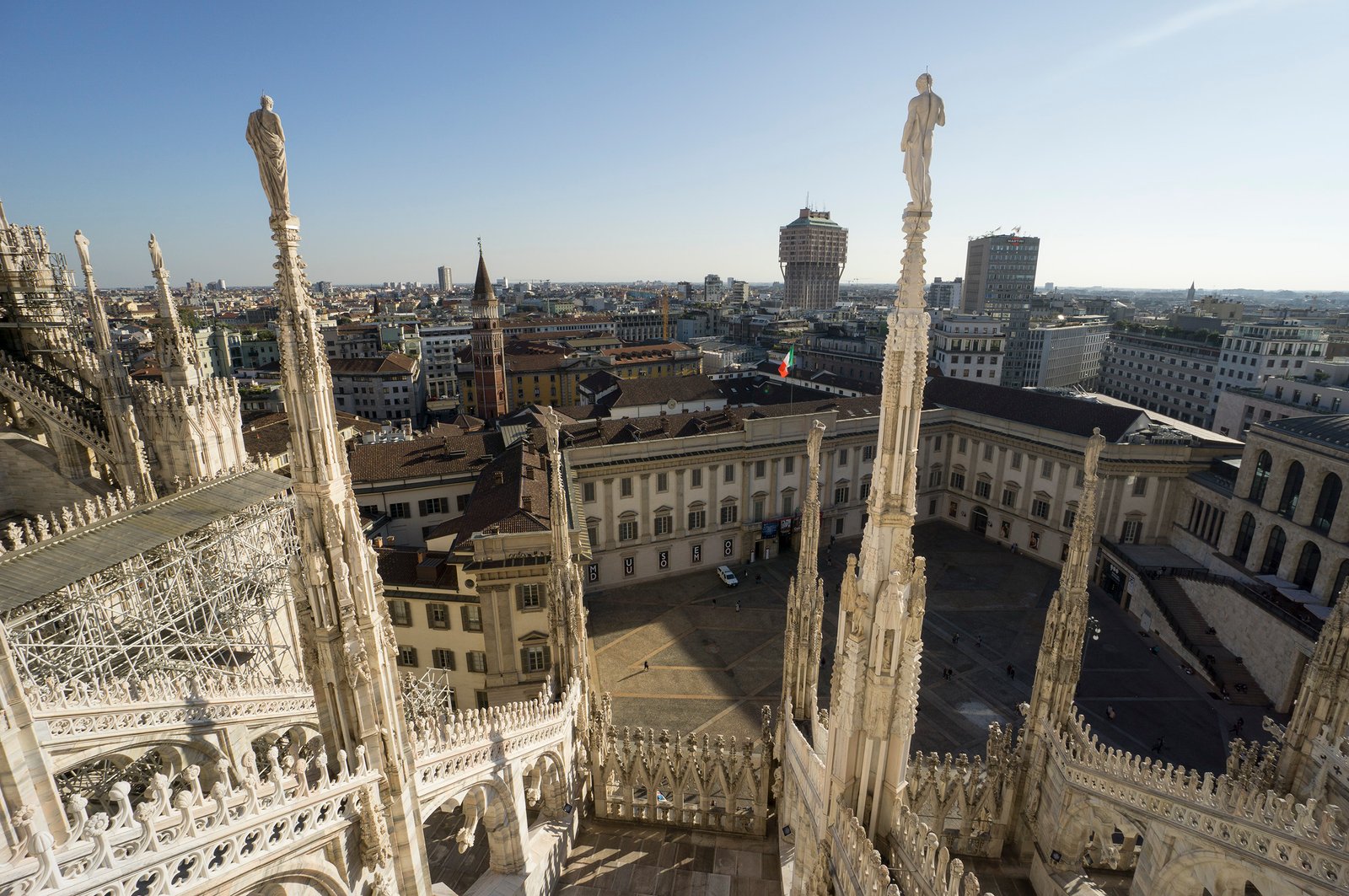 An Amazing View – Walking on the Duomo Rooftops