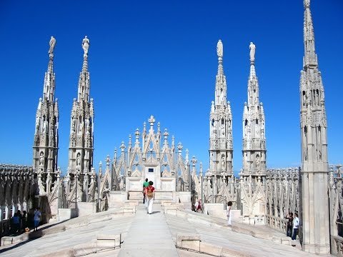 An Amazing View – Walking on the Duomo Rooftops