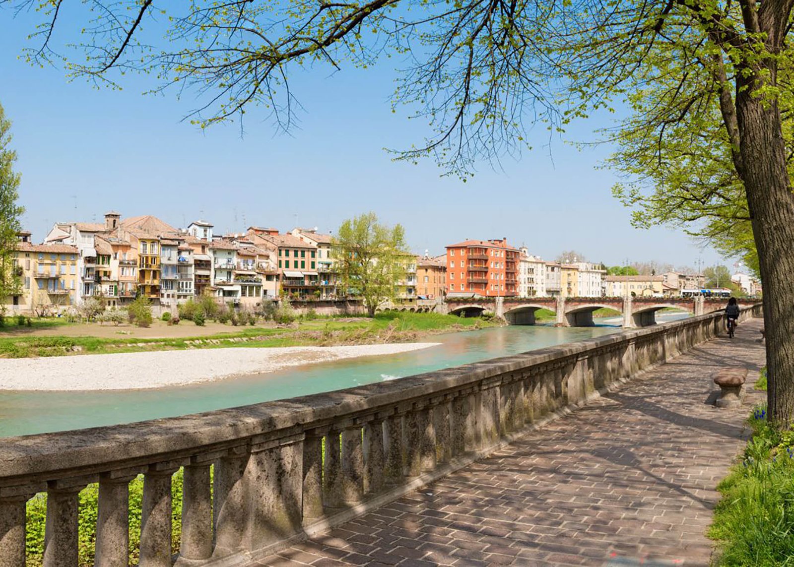 PARMA, FOOD VALLEY & CHEESE FACTORY WITH LUNCH FROM MILAN